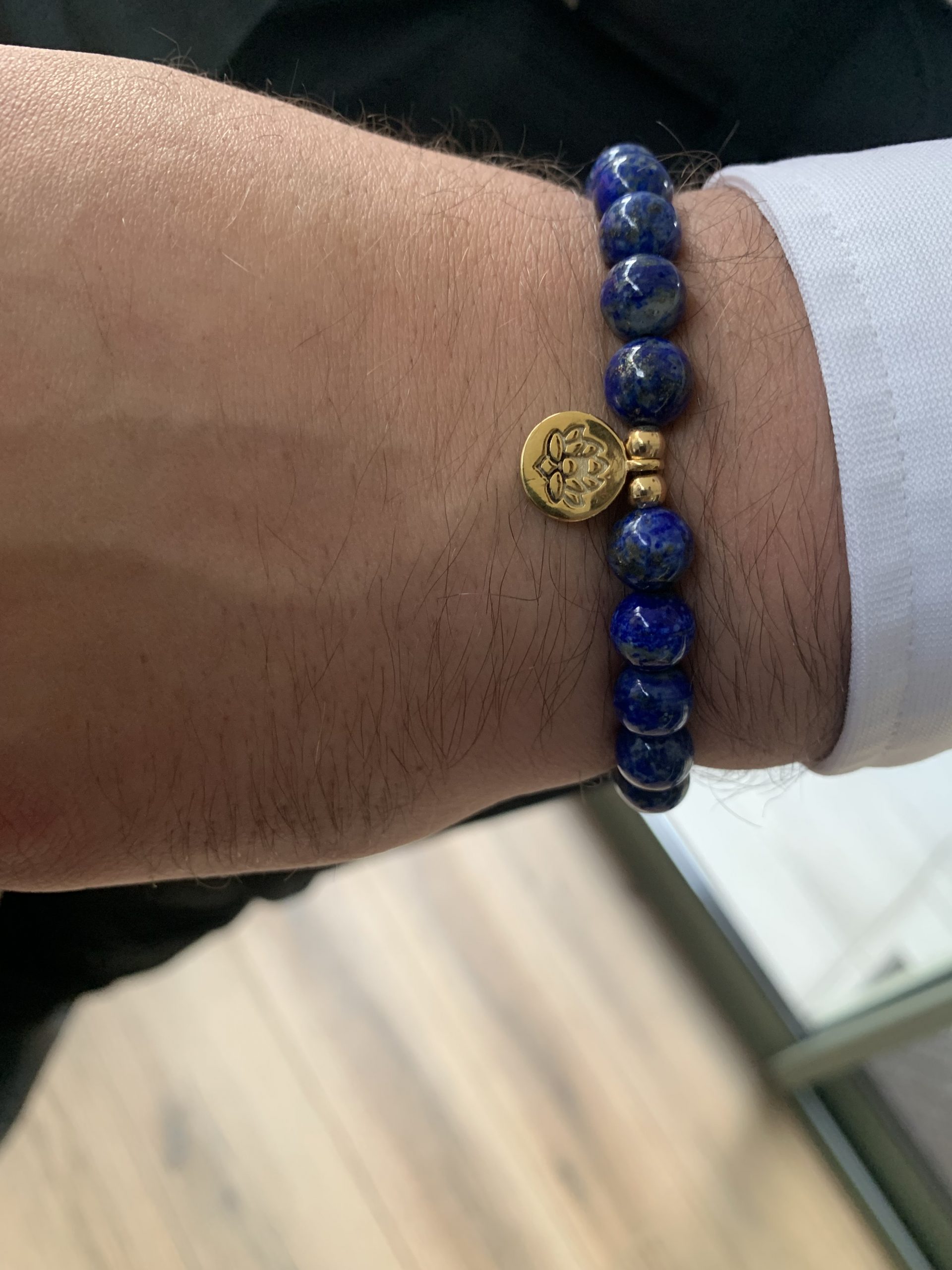 Bracelet Lapis-lazuli avec pendentif doré