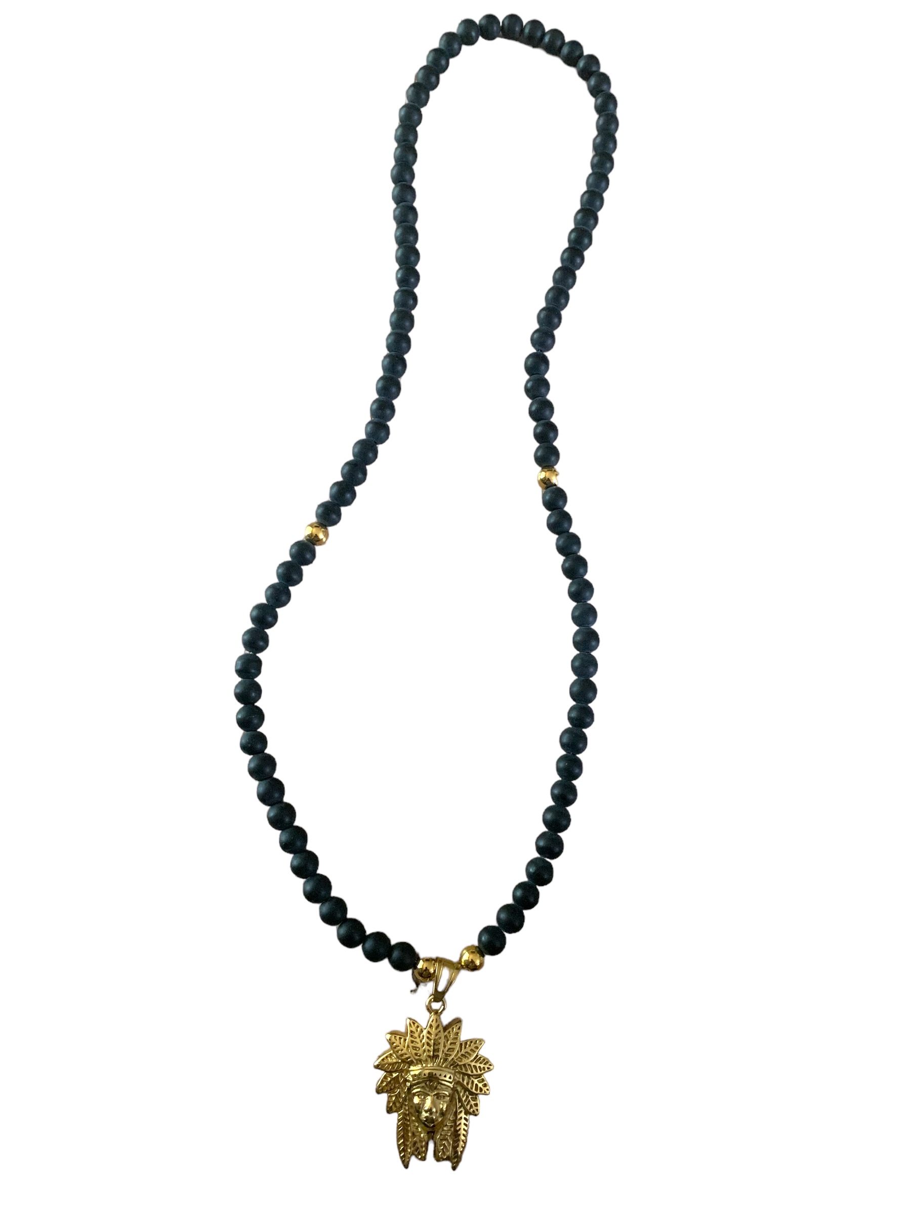 Chaine Onyx avec pendentif tête de chef amérindien