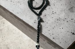 Collier Obsidienne noire avec pendentif tête de mort