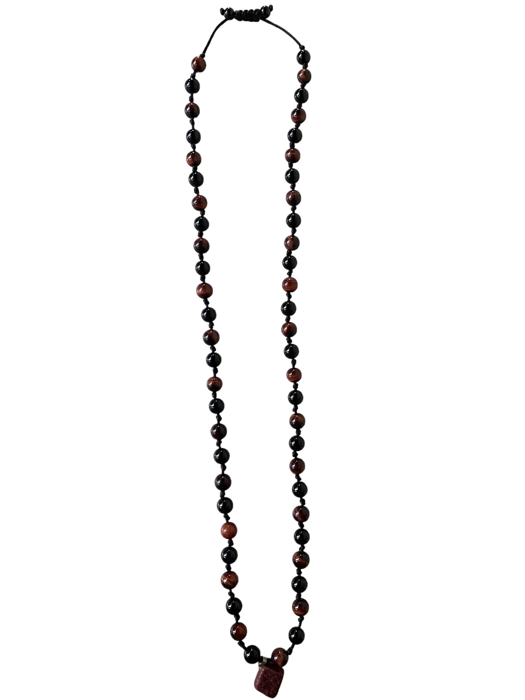 Collier Oeil de Taureau, Onyx et pendentif Cinabre