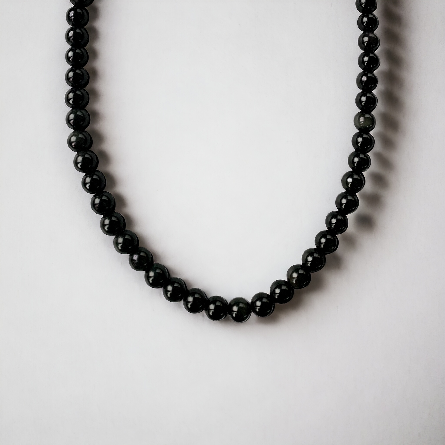 Collier de perles naturelles Obsidienne céleste